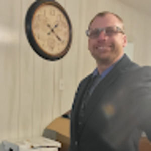 Meet your Posher, Robert